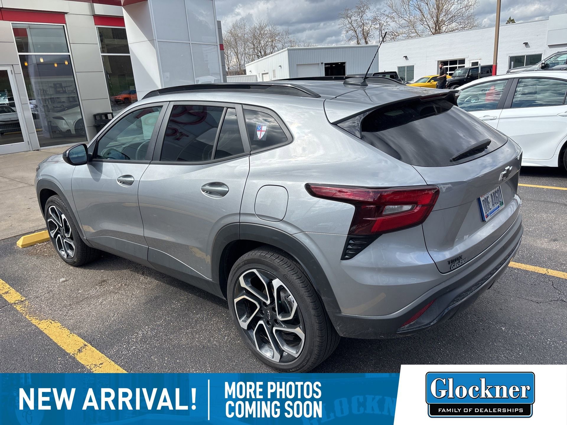 Used 2025 Chevrolet Trax RS w/ Sunroof Package image 5