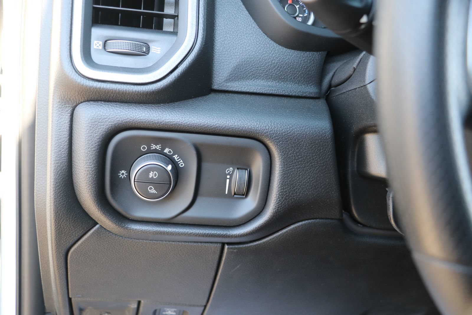 New 2026 RAM 2500 Tradesman AWD/4WD image 12