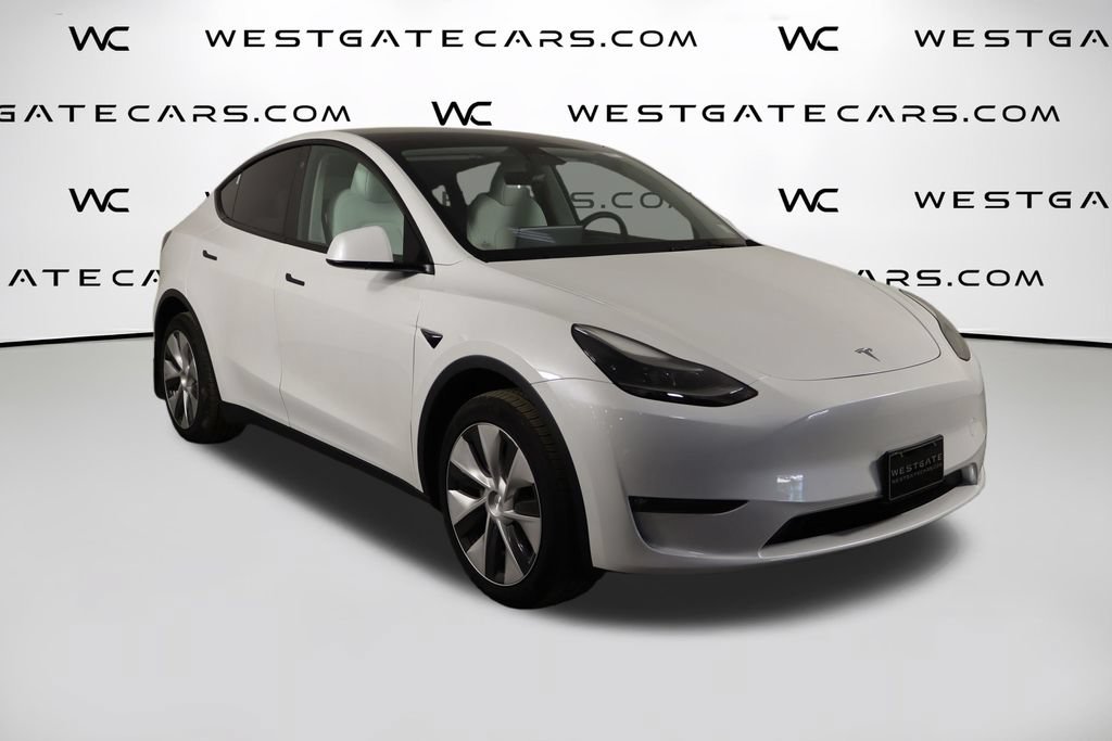 Used 2023 Tesla Model Y Long Range AWD/4WD image 43