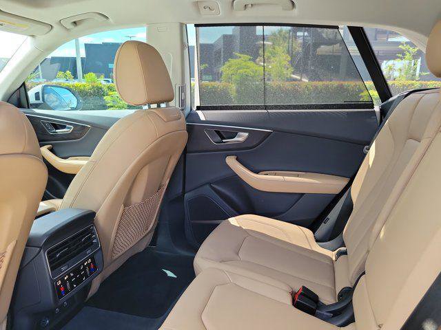 Certified 2025 Audi Q8 Premium Plus w/ Premium Plus Package AWD/4WD image 11