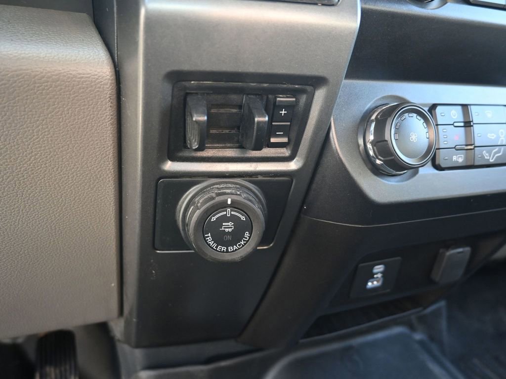 Used 2022 Ford F350 XLT w/ XLT Premium Package image 20