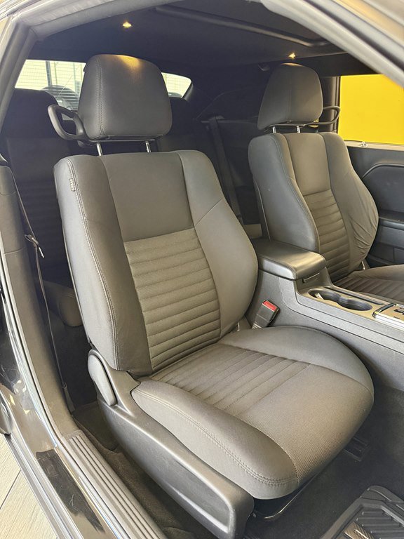 Used 2013 Dodge Challenger R/T image 15