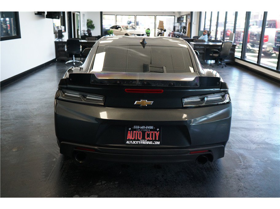 Used 2018 Chevrolet Camaro LT RWD image 6