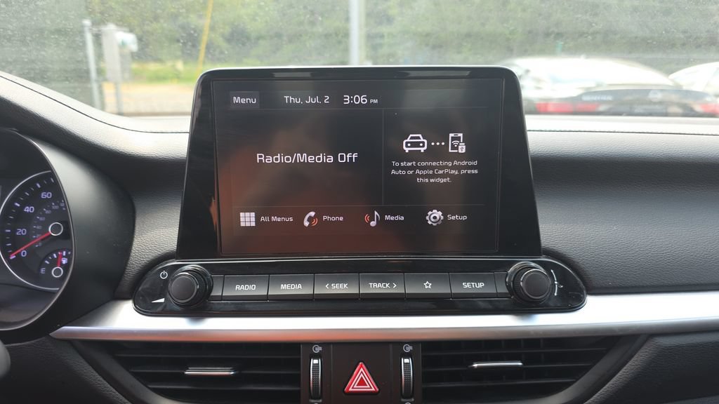 Used 2024 Kia Forte LXS FWD image 17