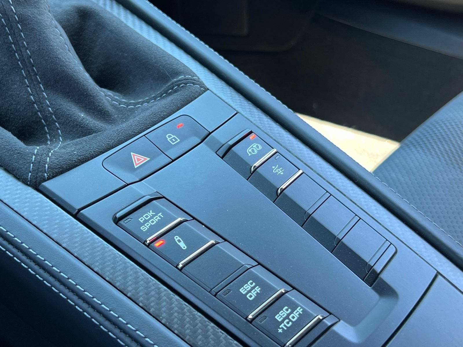 Certified 2024 Porsche 718 Boxster Spyder RS RWD image 27