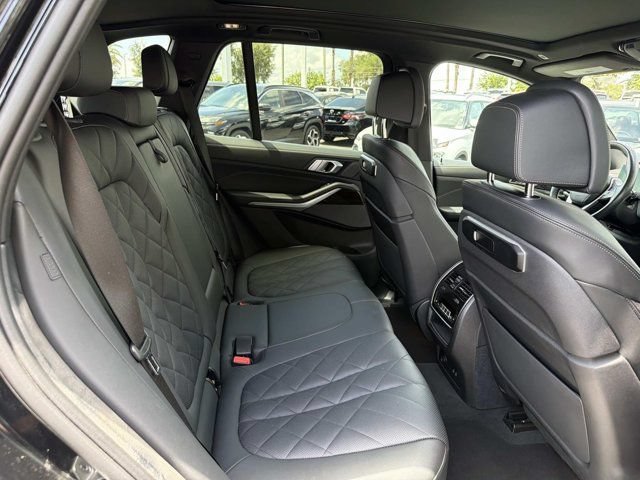Used 2024 BMW X5 xDrive50e AWD/4WD image 20