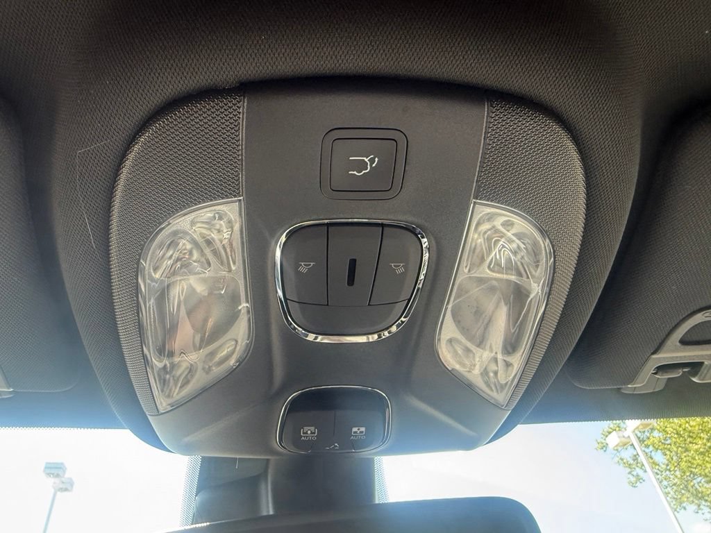 New 2026 Jeep Compass Latitude AWD/4WD image 31