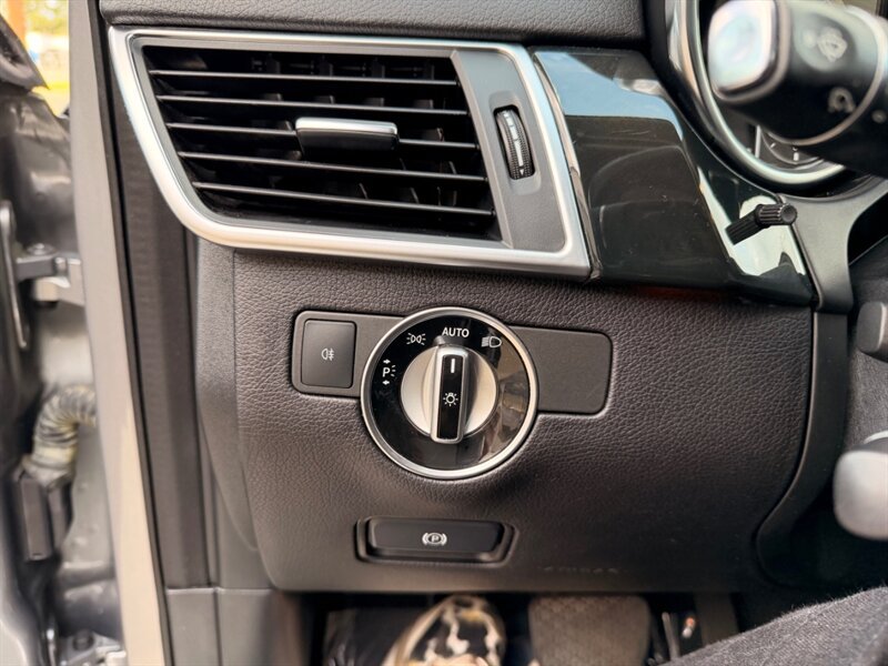 Used 2016 Mercedes-Benz GL 450 4MATIC image 40