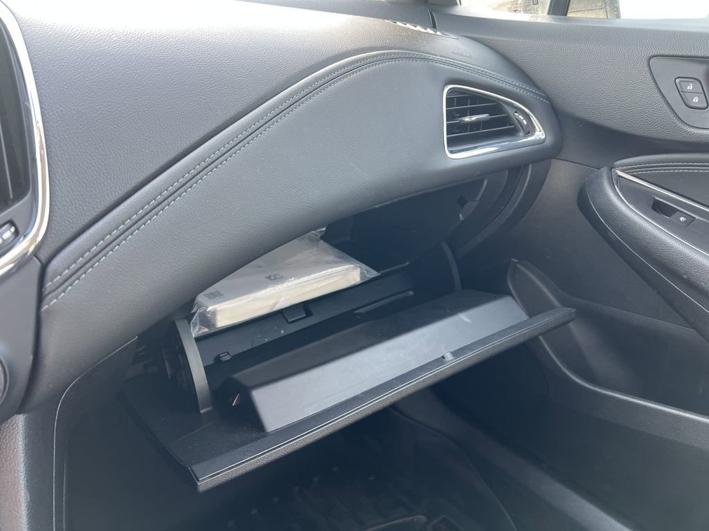 Certified 2017 Chevrolet Cruze Premier image 28