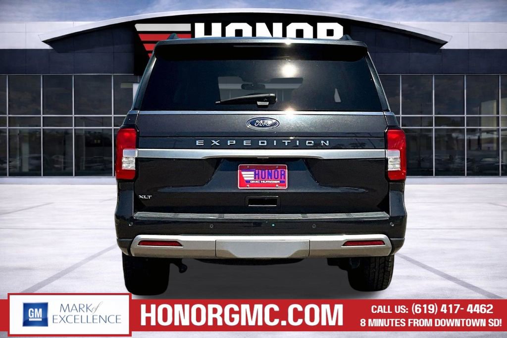 Used 2024 Ford Expedition XLT image 5