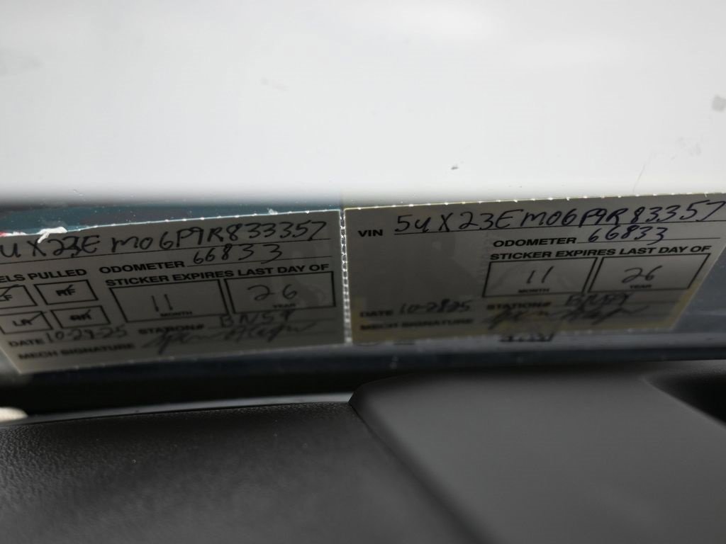 Used 2023 BMW X7 xDrive40i image 10