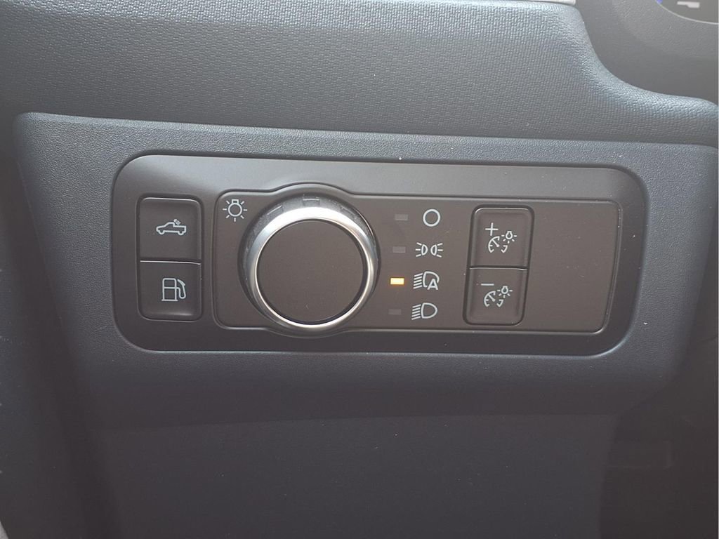 New 2026 Ford Maverick XLT w/ XLT Luxury Package image 12