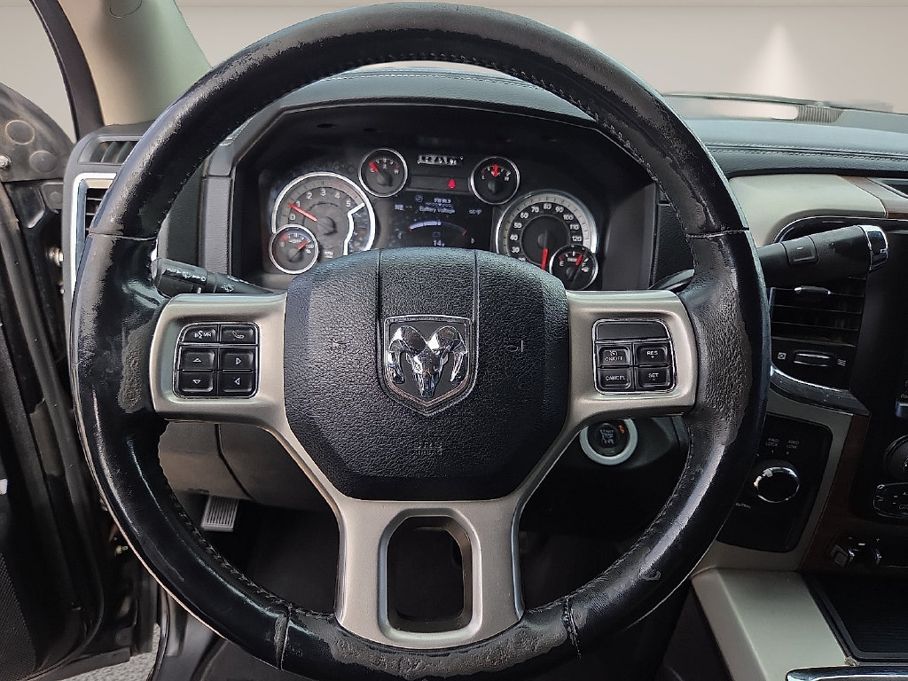 Used 2014 RAM 2500 Laramie w/ Black Appearance Group AWD/4WD image 19