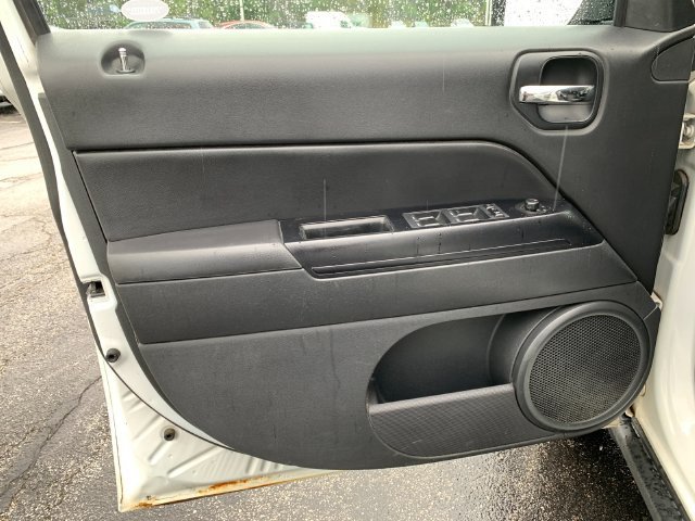 Used 2012 Jeep Patriot Sport w/ PWR Value Group FWD image 11