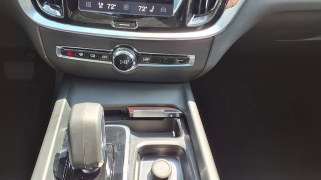 Certified 2025 Volvo V60 B5 Cross Country Plus AWD/4WD image 28