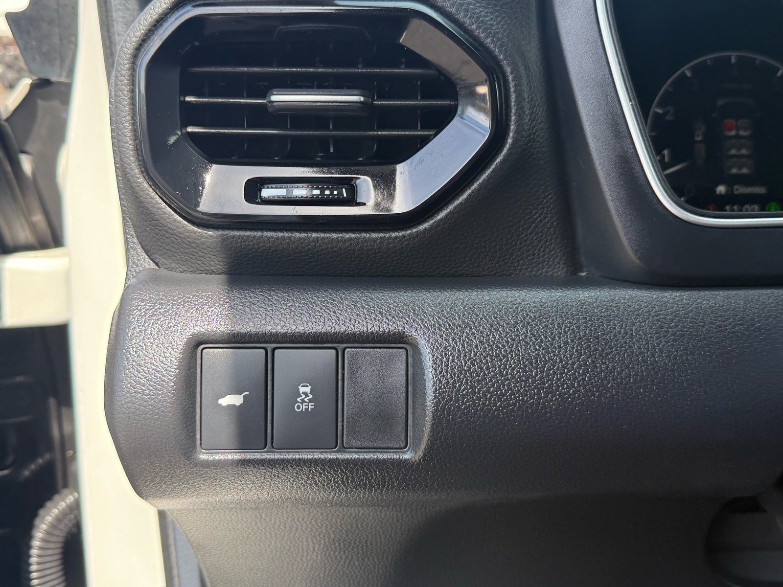 Used 2025 Honda Pilot EX-L image 15