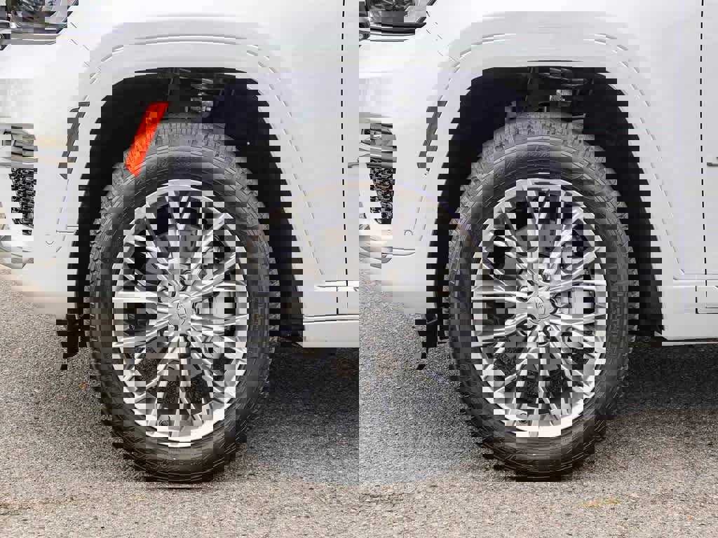 Certified 2023 Jeep Grand Cherokee Summit w/ Adv Protech Group IV image 10