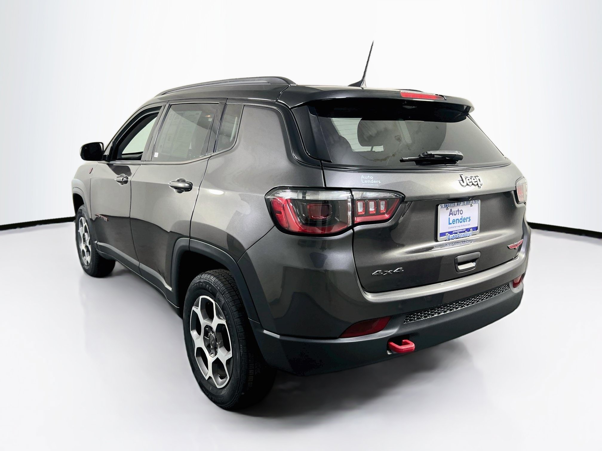 Used 2022 Jeep Compass Trailhawk AWD/4WD image 7