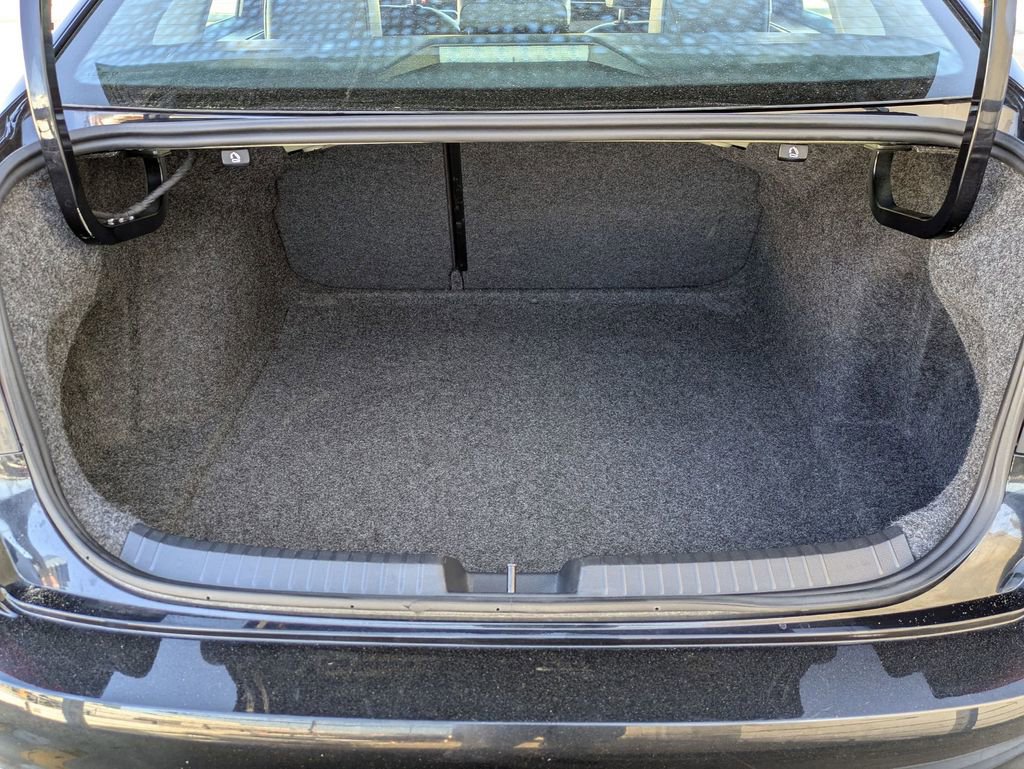 Used 2025 Volkswagen Jetta SE image 26