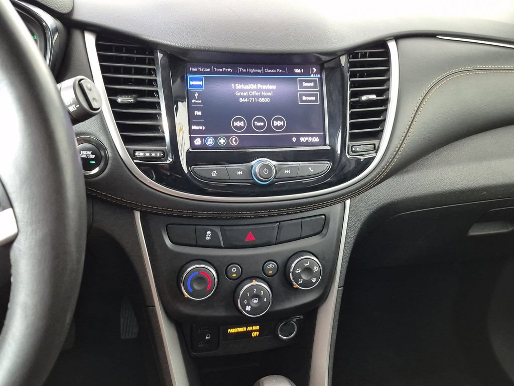 Certified 2022 Chevrolet Trax LT w/ Midnight Edition AWD/4WD image 23