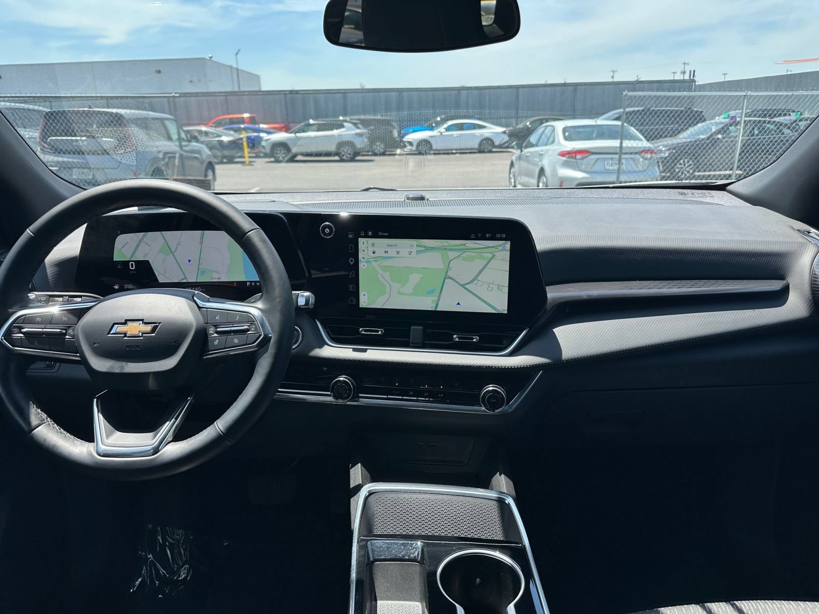 Used 2025 Chevrolet Equinox LT FWD image 33