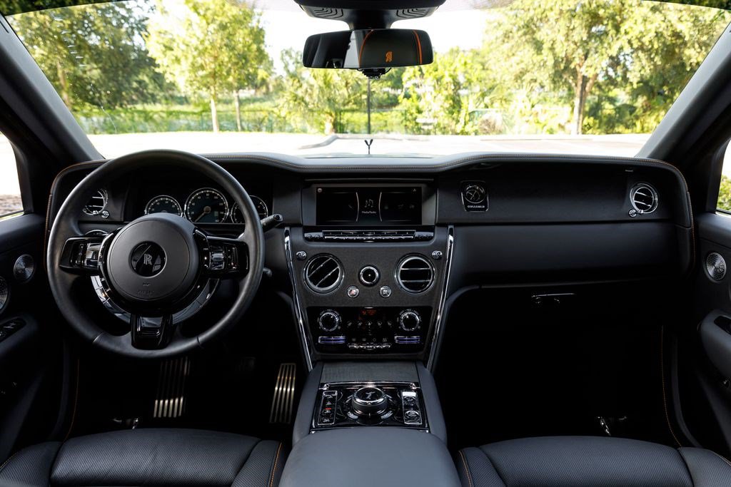 Used 2020 Rolls-Royce Cullinan AWD/4WD image 19