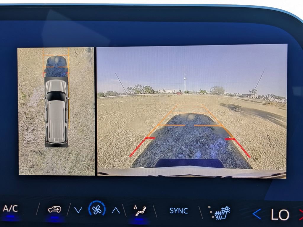 Certified 2025 Chevrolet Suburban Z71 image 26