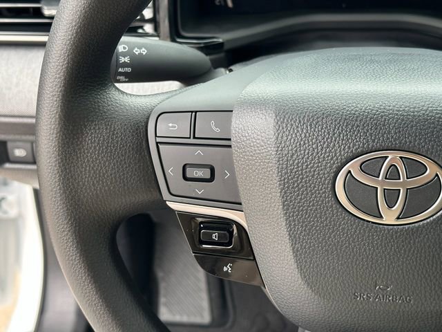Used 2026 Toyota Camry LE w/ Convenience Package FWD image 12
