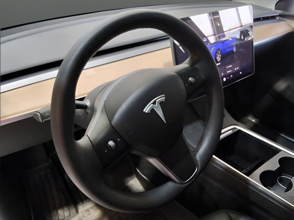 Used 2023 Tesla Model Y Performance image 15