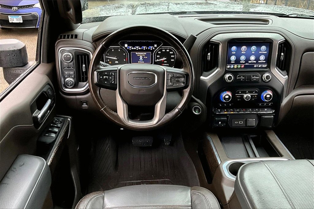 Used 2023 GMC Sierra 3500 Denali w/ Denali Ultimate Package image 17