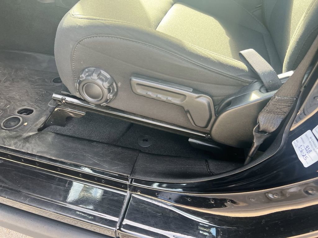 Used 2023 Jeep Wrangler Unlimited image 13