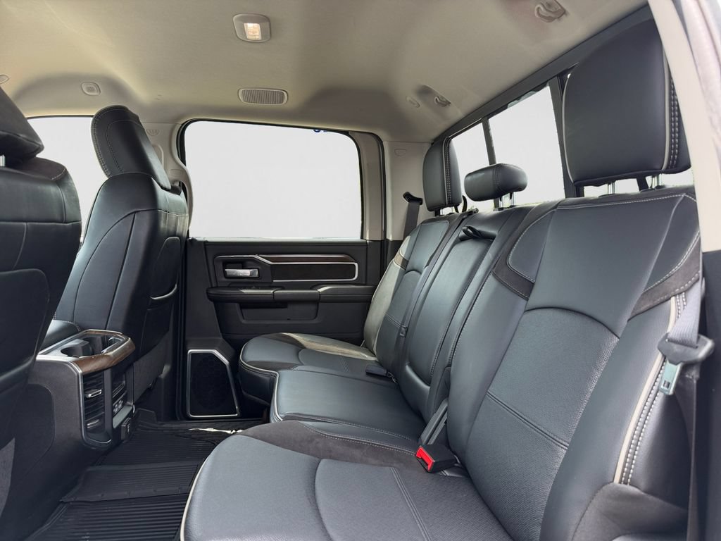 Used 2024 RAM 3500 Laramie w/ Towing Technology Group AWD/4WD image 9