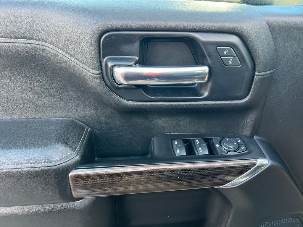 Used 2021 Chevrolet Silverado 1500 LT image 16