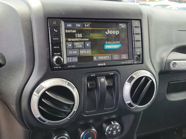 Used 2016 Jeep Wrangler Rubicon AWD/4WD image 23