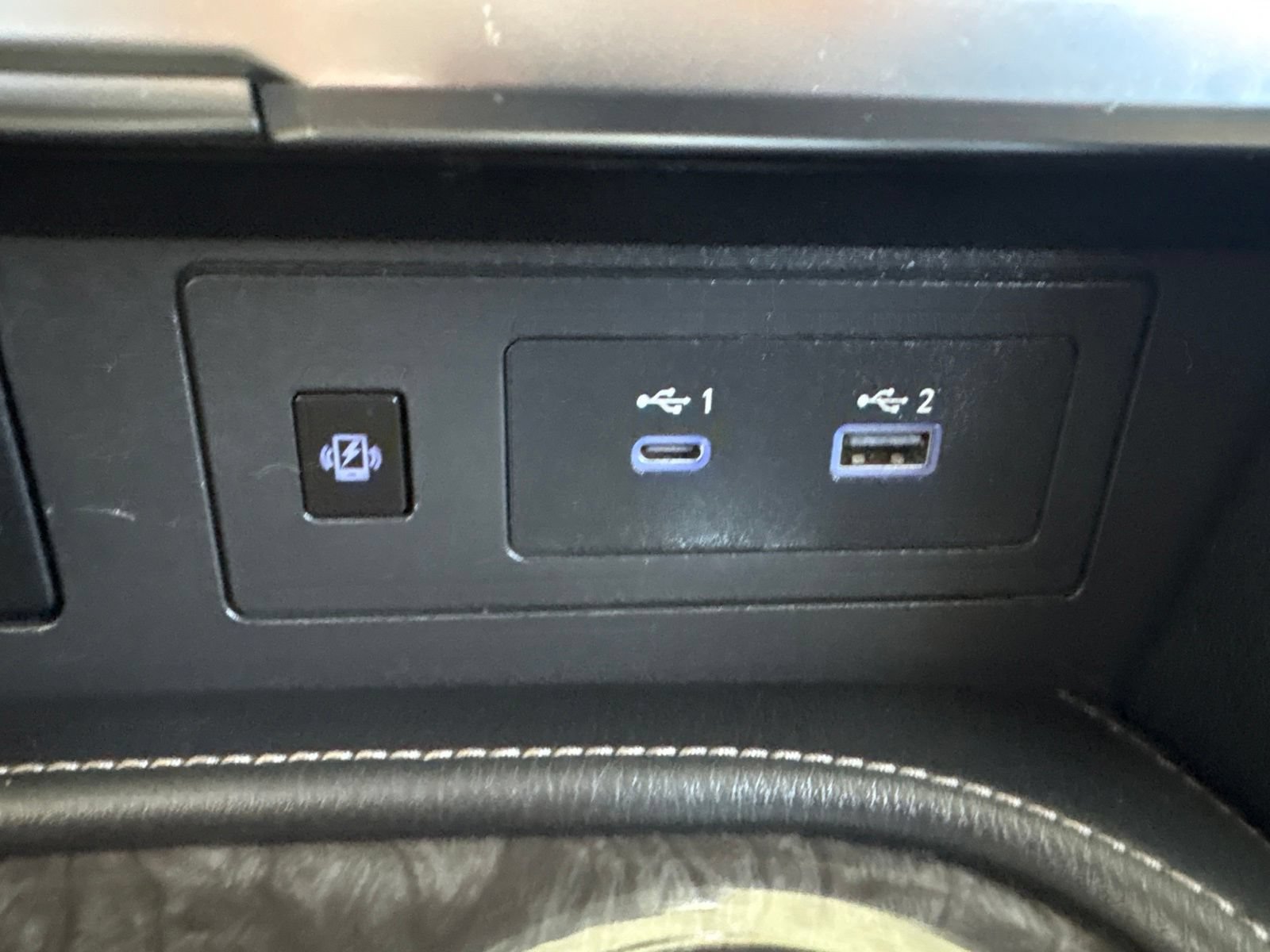 Used 2022 Nissan Armada Platinum w/ Captain's Chairs Package RWD image 33