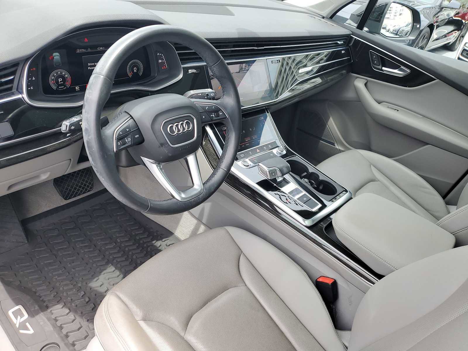 Certified 2022 Audi Q7 Premium Plus w/ Premium Plus Package image 2