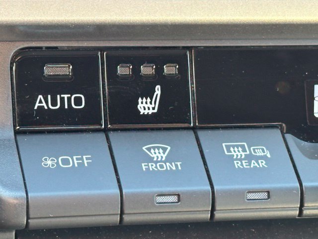 Used 2025 Toyota Camry XSE FWD image 26