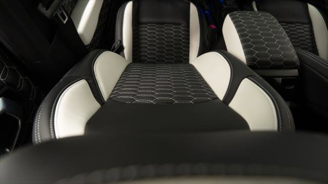 Used 2025 Jeep Gladiator Sport image 34