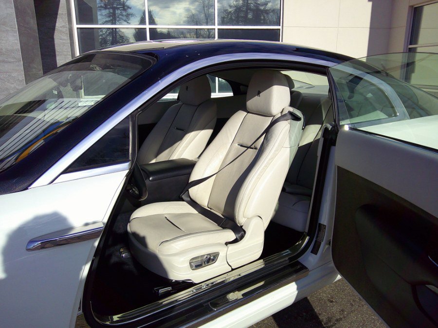 Used 2014 Rolls-Royce Wraith image 33