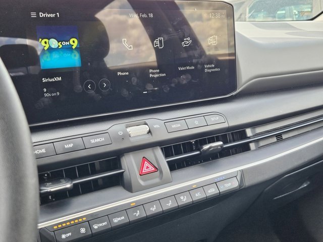 Used 2025 Kia K4 LXS image 17