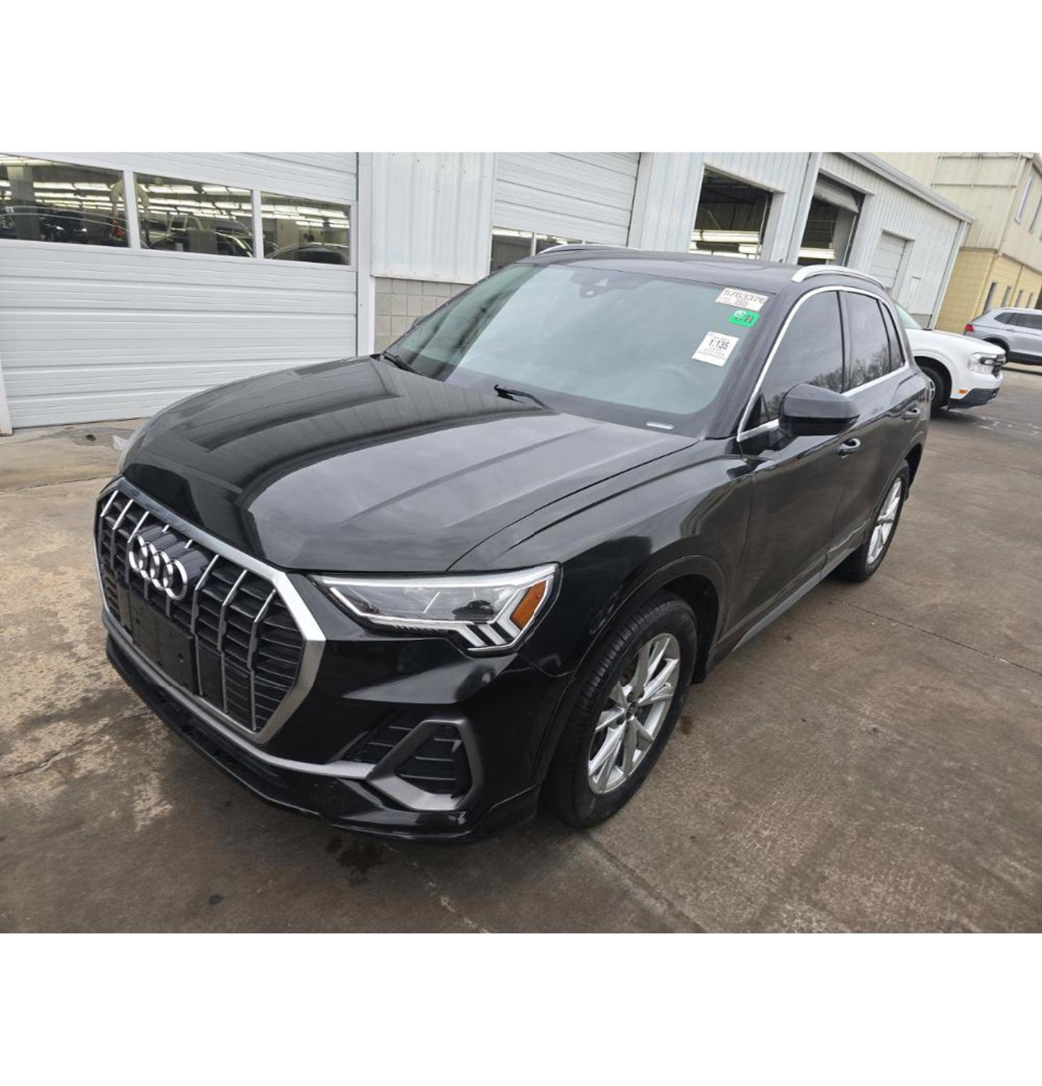 Used 2023 Audi Q3 2.0T Premium AWD/4WD image 3