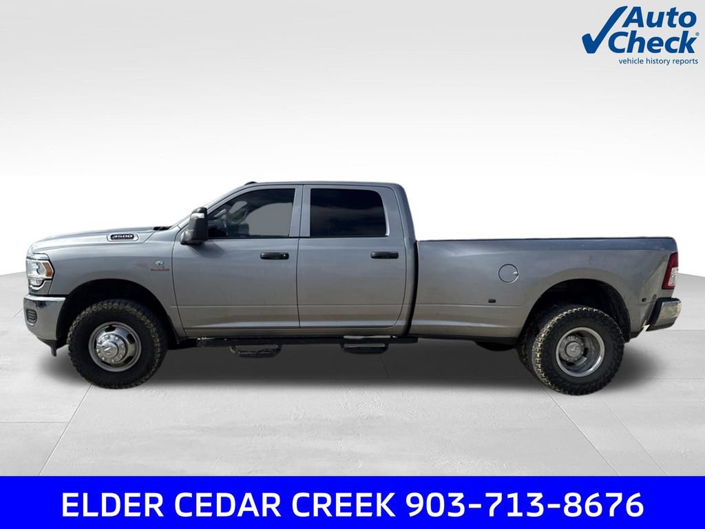 Used 2024 RAM 3500 Tradesman w/ Chrome Appearance Group AWD/4WD image 4