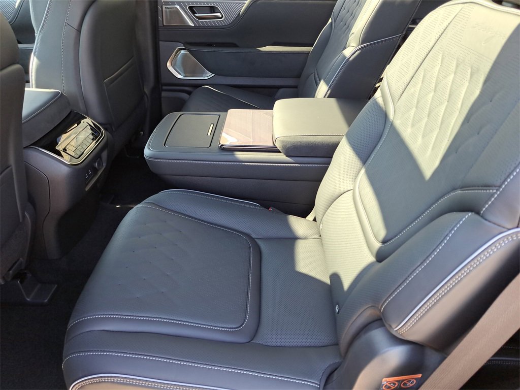 New 2026 INFINITI QX80 Autograph w/ Premium Cargo Package image 18