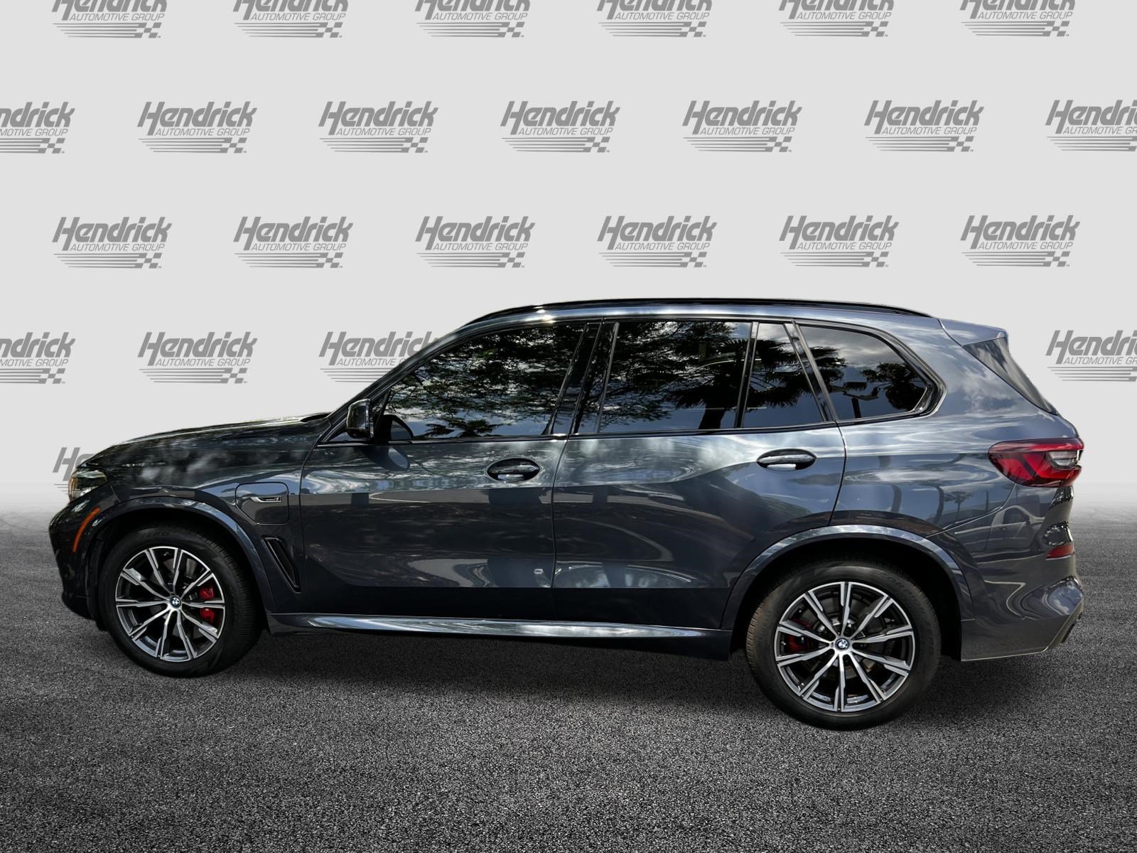 Used 2022 BMW X5 xDrive45e AWD/4WD image 6