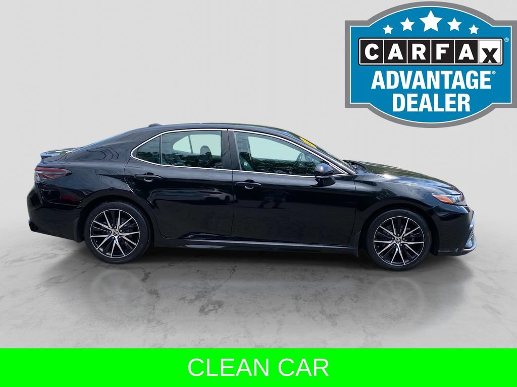 Used 2022 Toyota Camry SE FWD image 7