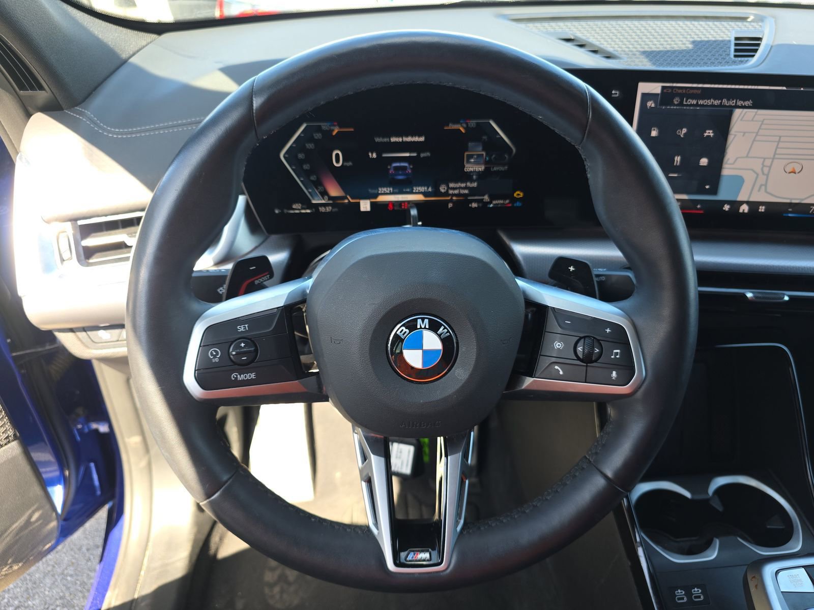 Used 2025 BMW X2 xDrive28i w/ M Sport Package AWD/4WD image 4