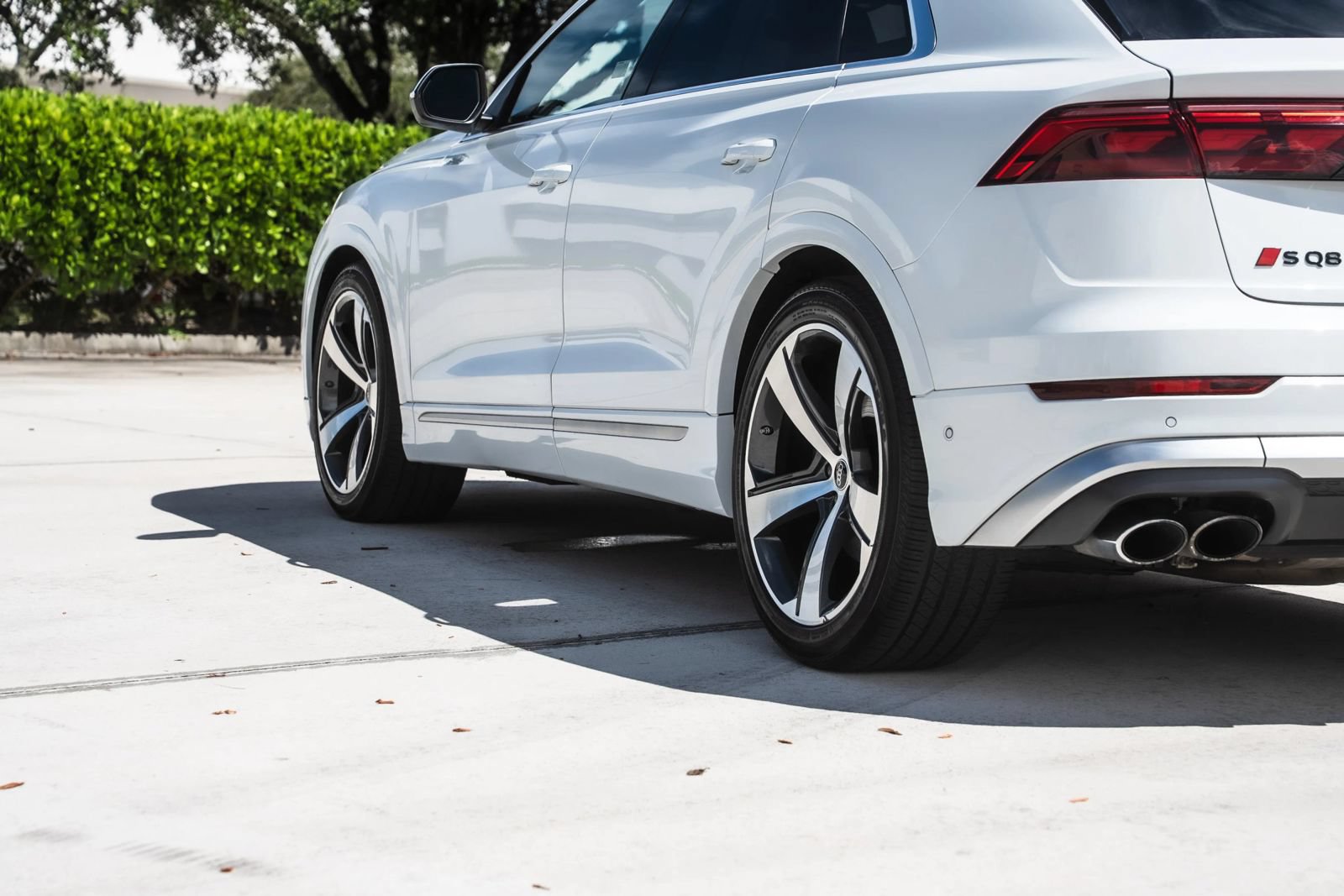 Used 2024 Audi SQ8 Prestige w/ Prestige Package AWD/4WD image 9