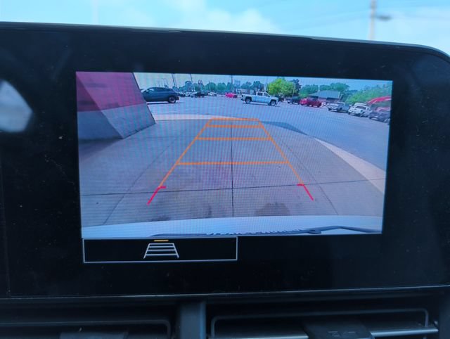 Used 2024 Chevrolet Trax RS FWD image 19