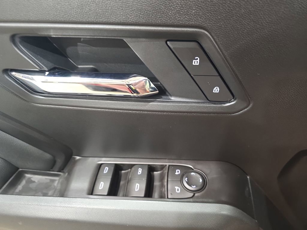 New 2026 GMC Canyon Elevation w/ Convenience Package RWD image 28