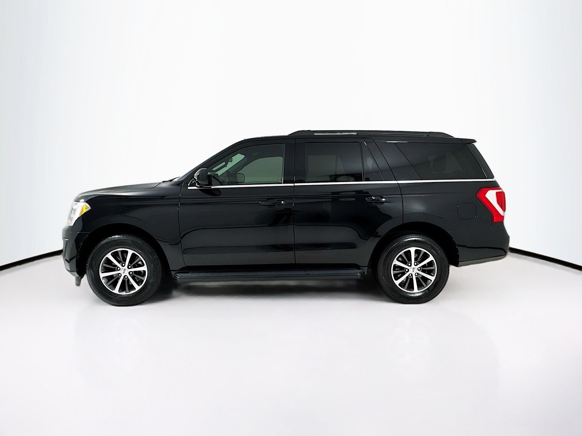 Used 2021 Ford Expedition XLT RWD image 5